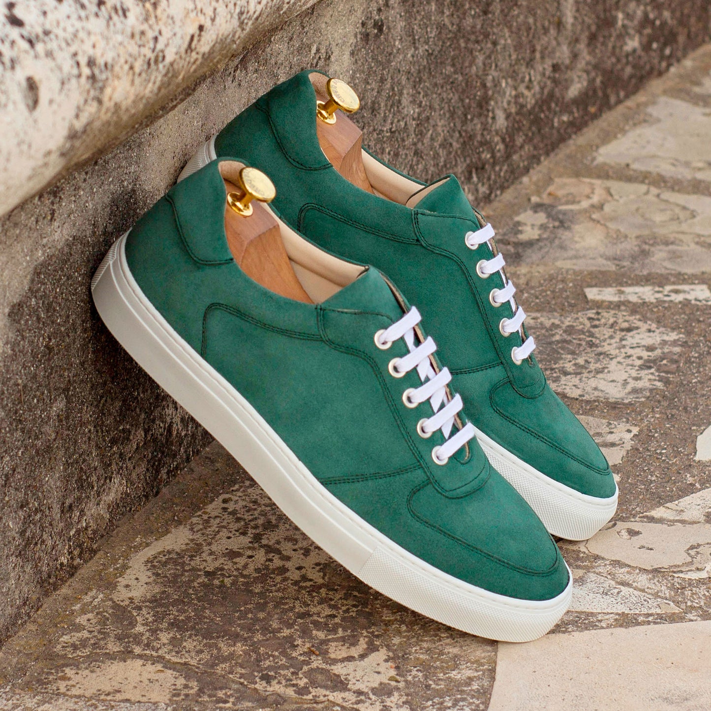 low top trainer suede