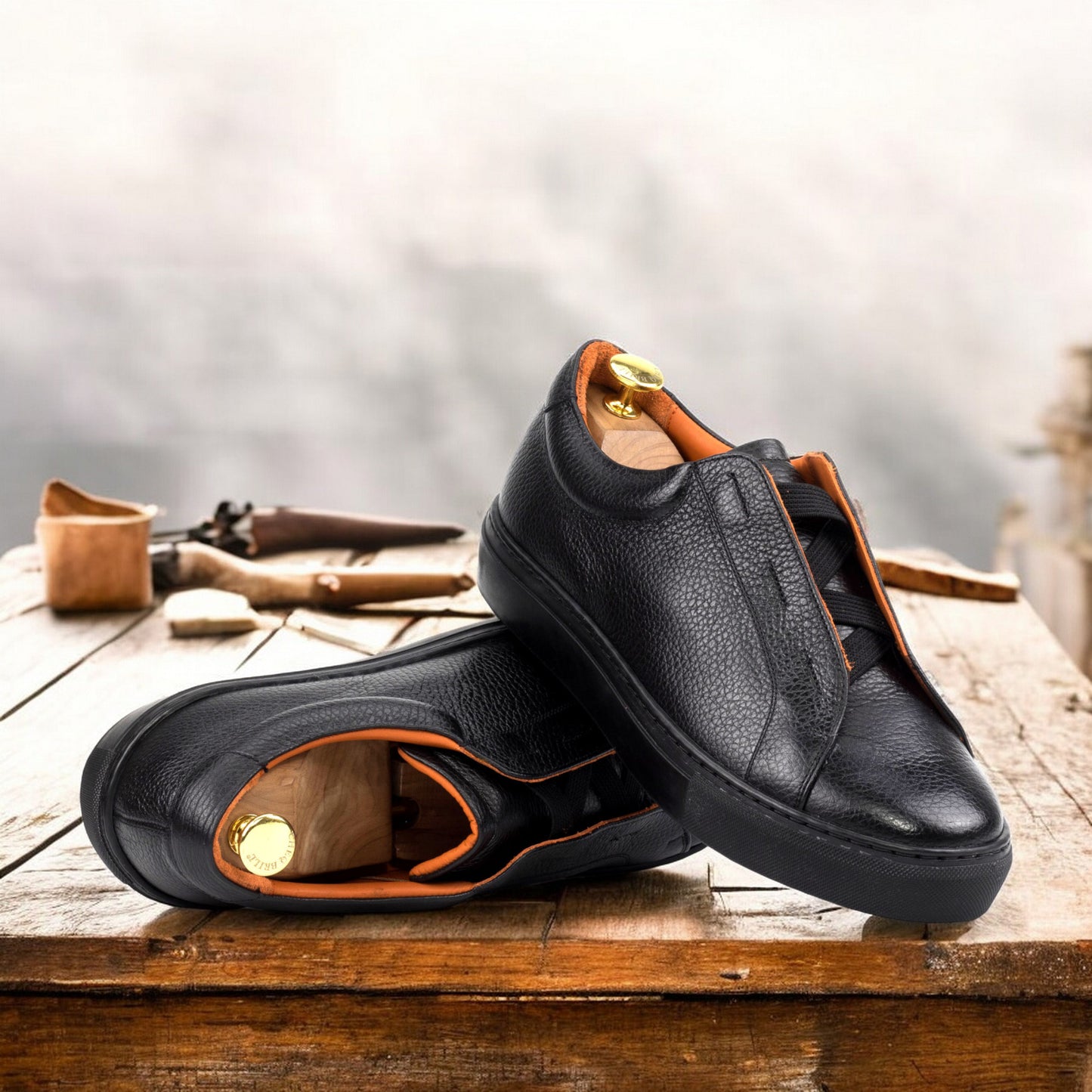 Laceless trainer - soft leather